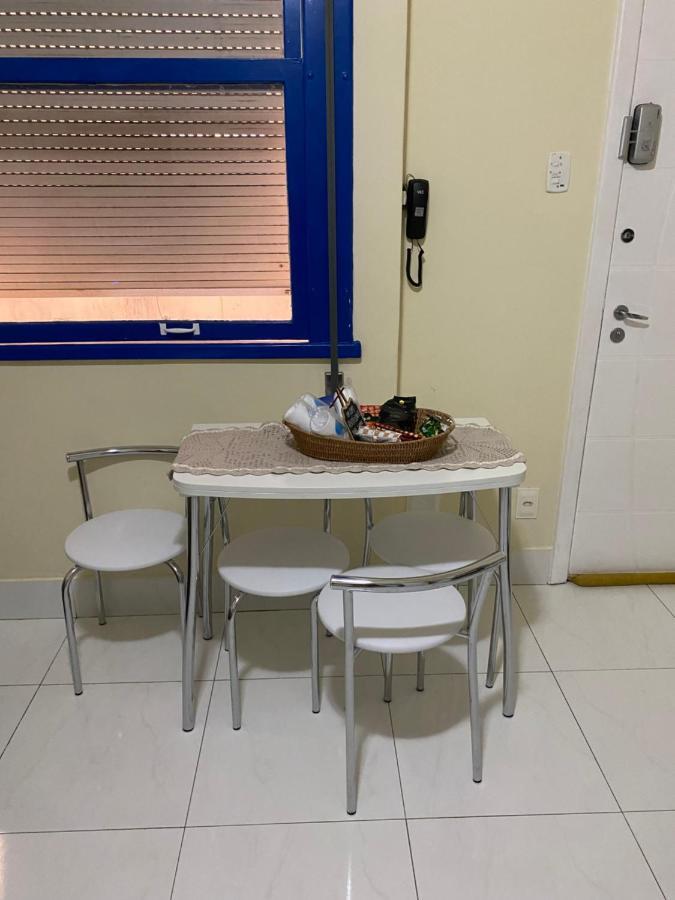Copa Beach Home - Copacabana Posto 4 Quadra Da Praia Рио де Жанейро Екстериор снимка