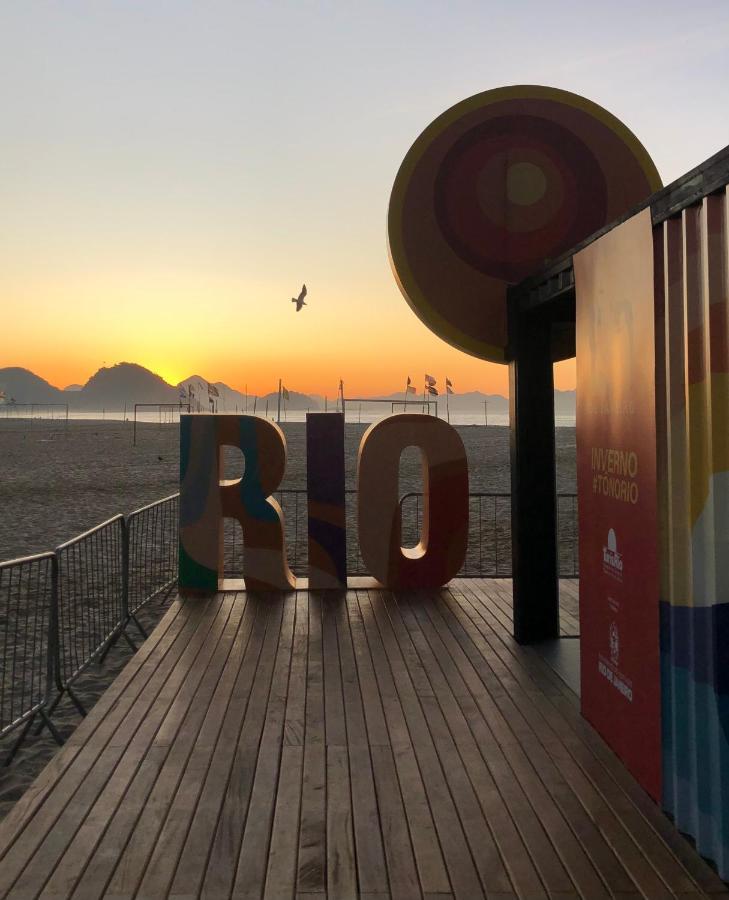Copa Beach Home - Copacabana Posto 4 Quadra Da Praia Рио де Жанейро Екстериор снимка