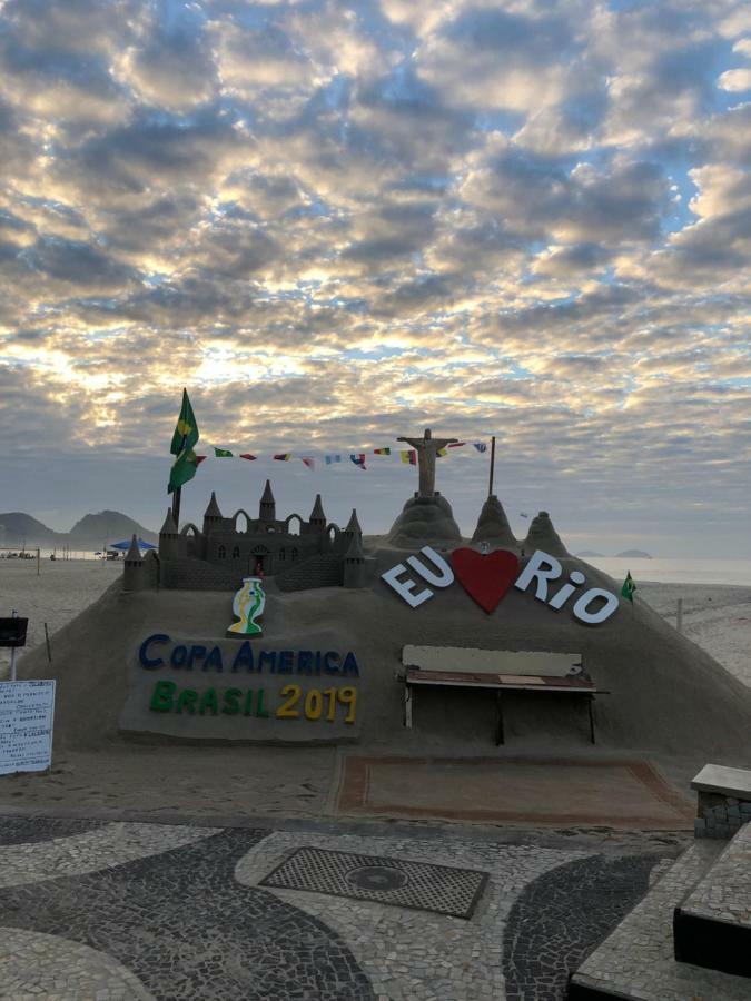 Copa Beach Home - Copacabana Posto 4 Quadra Da Praia Рио де Жанейро Екстериор снимка